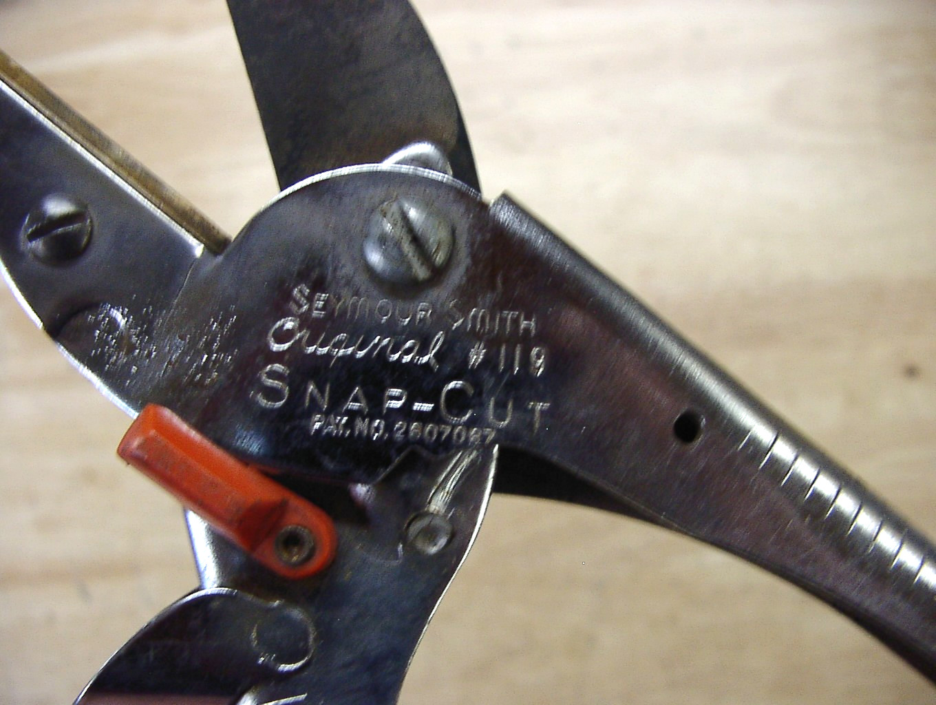 Vintage Seymour Smith & Son #119 Snap-Cut Anvil Pruners,7-13/16″,Good