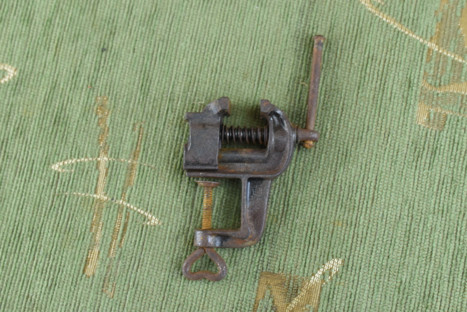 Old small vice clamp metal work Jewelers Watchmakers tool VTG