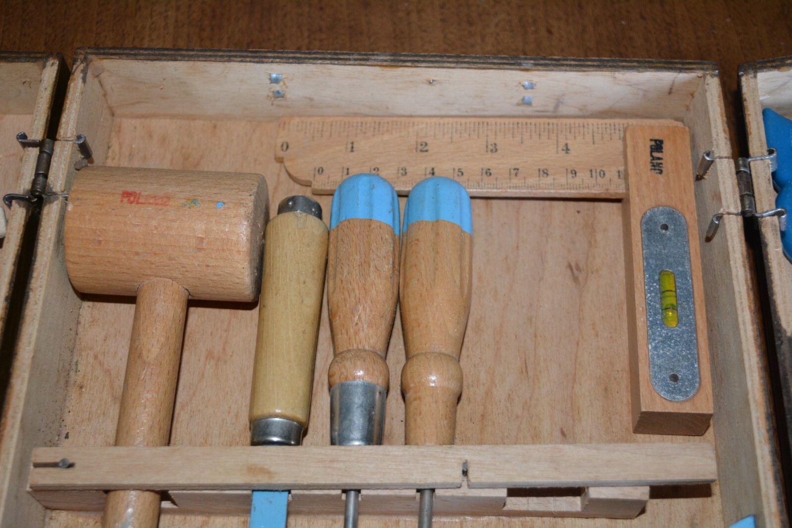 VTG Children’s Tool Kit & Wood Portable Storage Case
