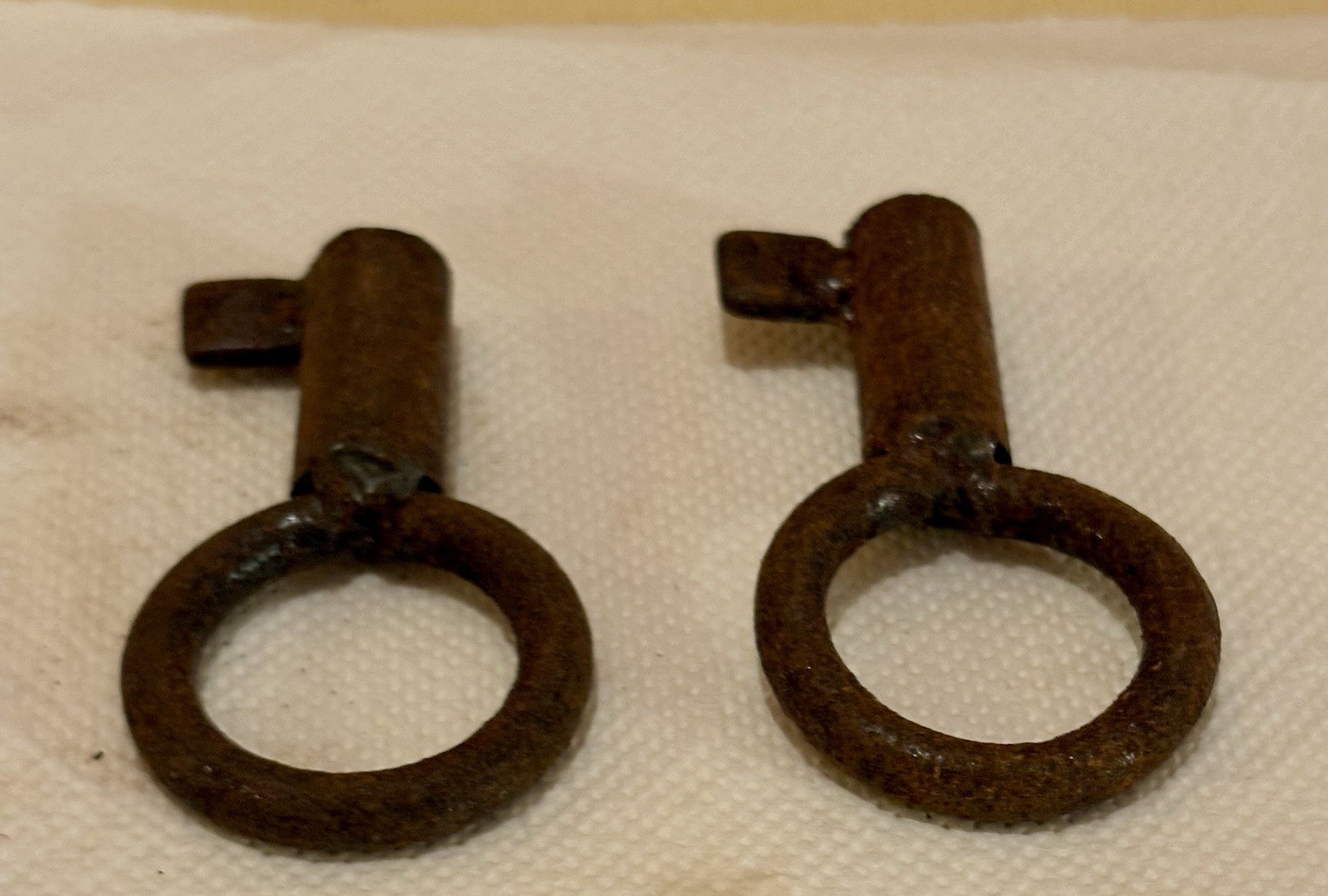 Vintage Pair Of Iron Skeleton Keys Perfect For DIY Craft Uses Rustic Decor