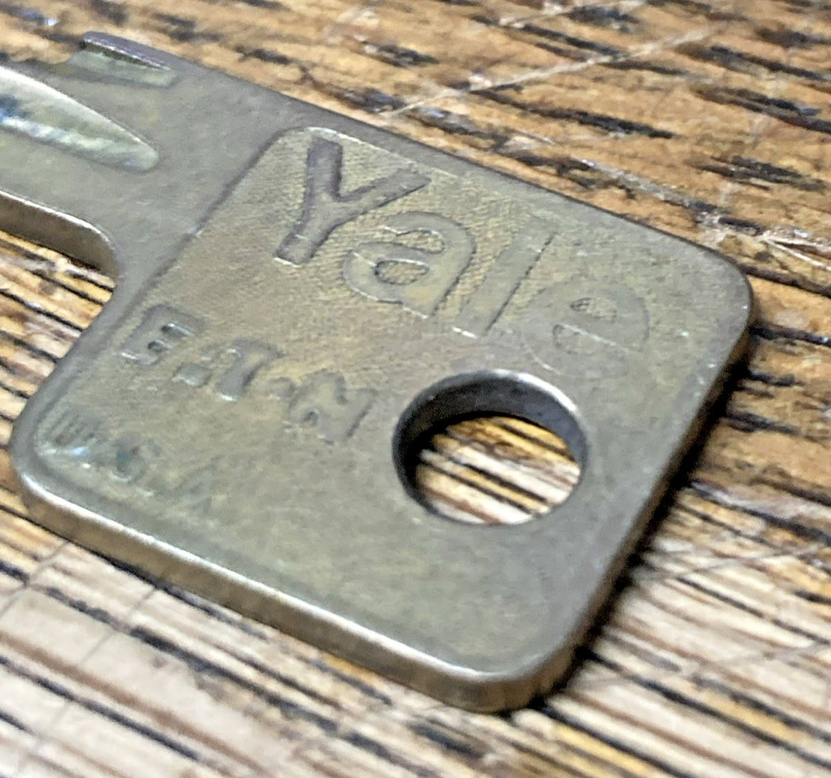 50+ Vintage Key Lot Skeleton Barrel Yale Radiator Clock Security Lock Brass Pick