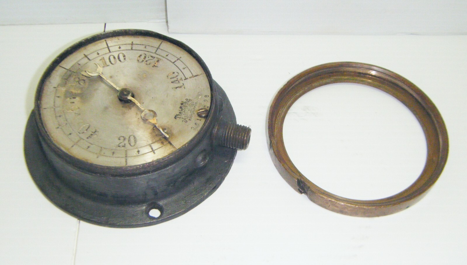 Vintage/Antique 1914 – The Ashton Valve Co. 4 in. Pressure Gauge No. 261 298