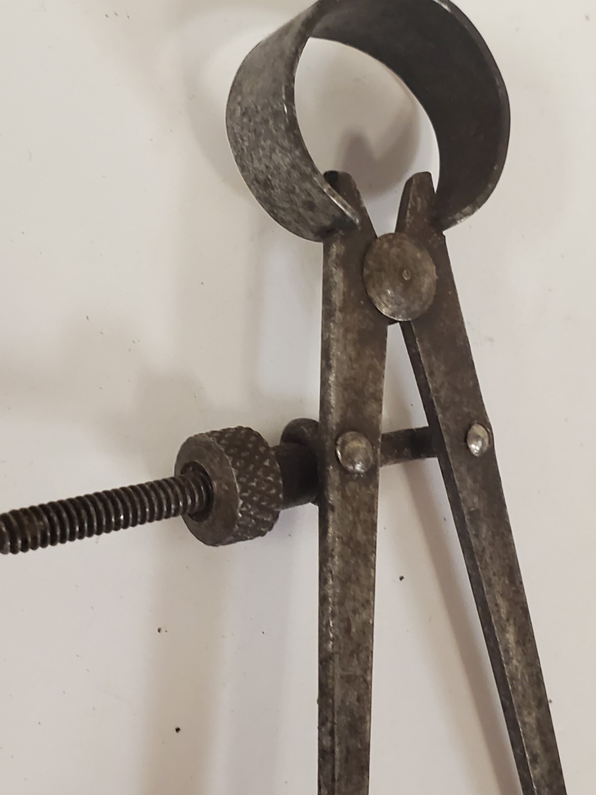 Vintage Old MACHINIST TOOL DIVIDER, 4.5″ legs, no mfr. marks