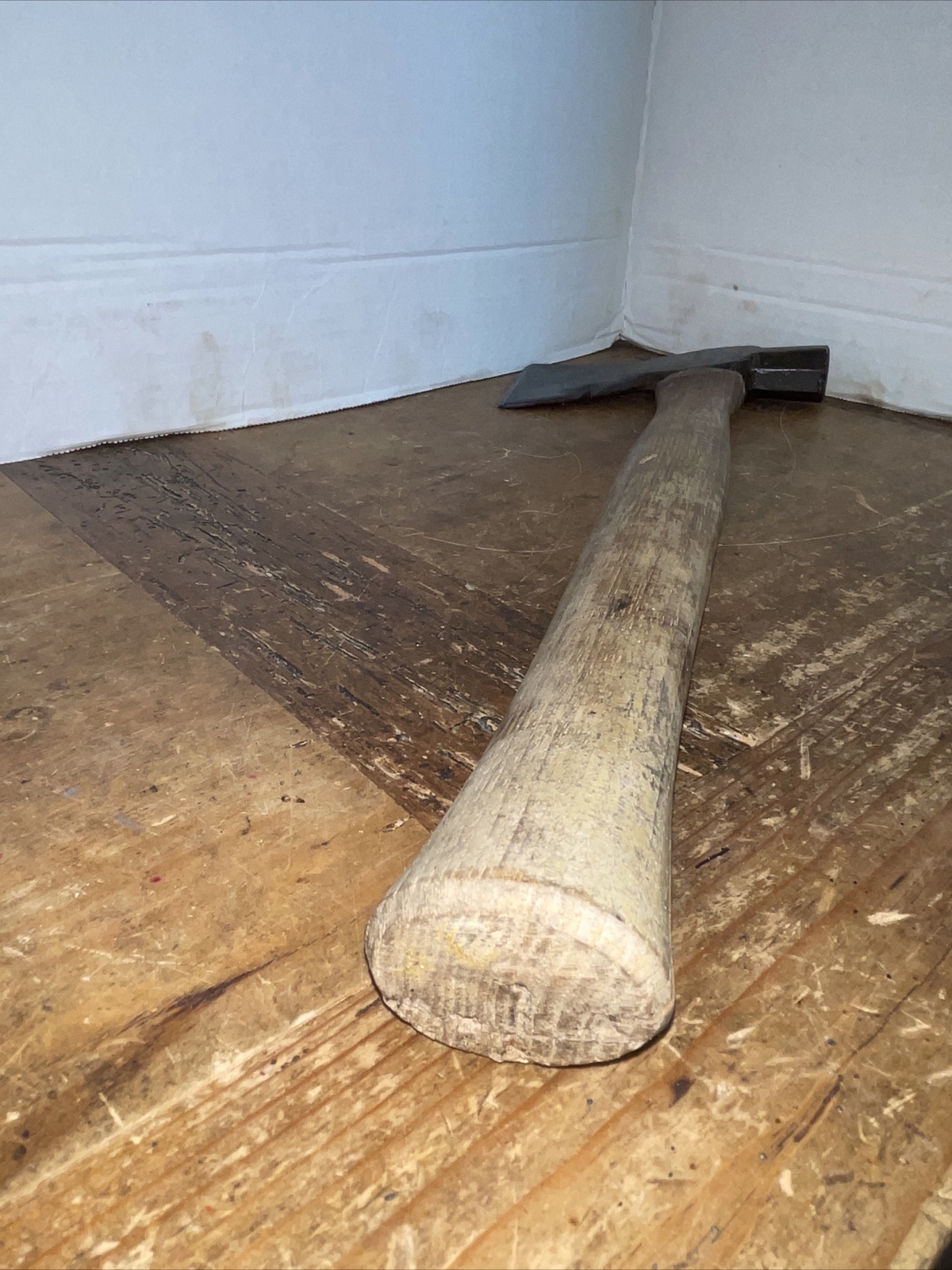True Temper A28 Hatchet Roofing Axe Tool Wood Handle hammer Bushcraft Framer