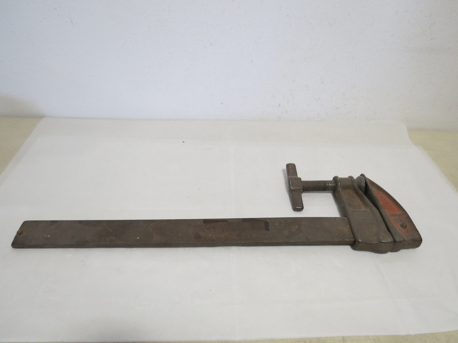 Taylor Steel No. 22B Bar Clamp 23″ Overall L. Opens 19″ Used
