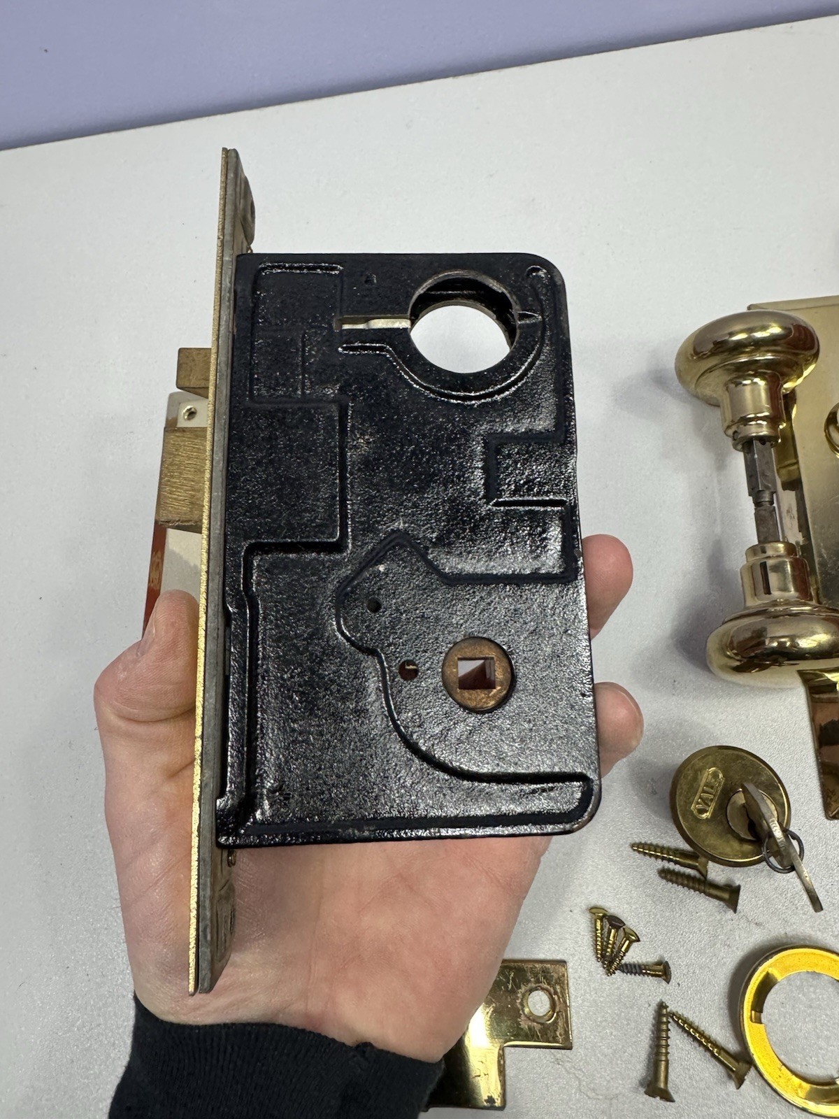 Yale 7646-1/4 Right Hand Reverse Lock Cylinder Mortise Vintage Door Knob Keys