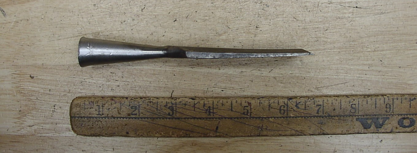 Vintage Union Hardware Co.,Conn,1-1/2″ X 5-15/16″ Bevel Edge Socket Chisel,EXC