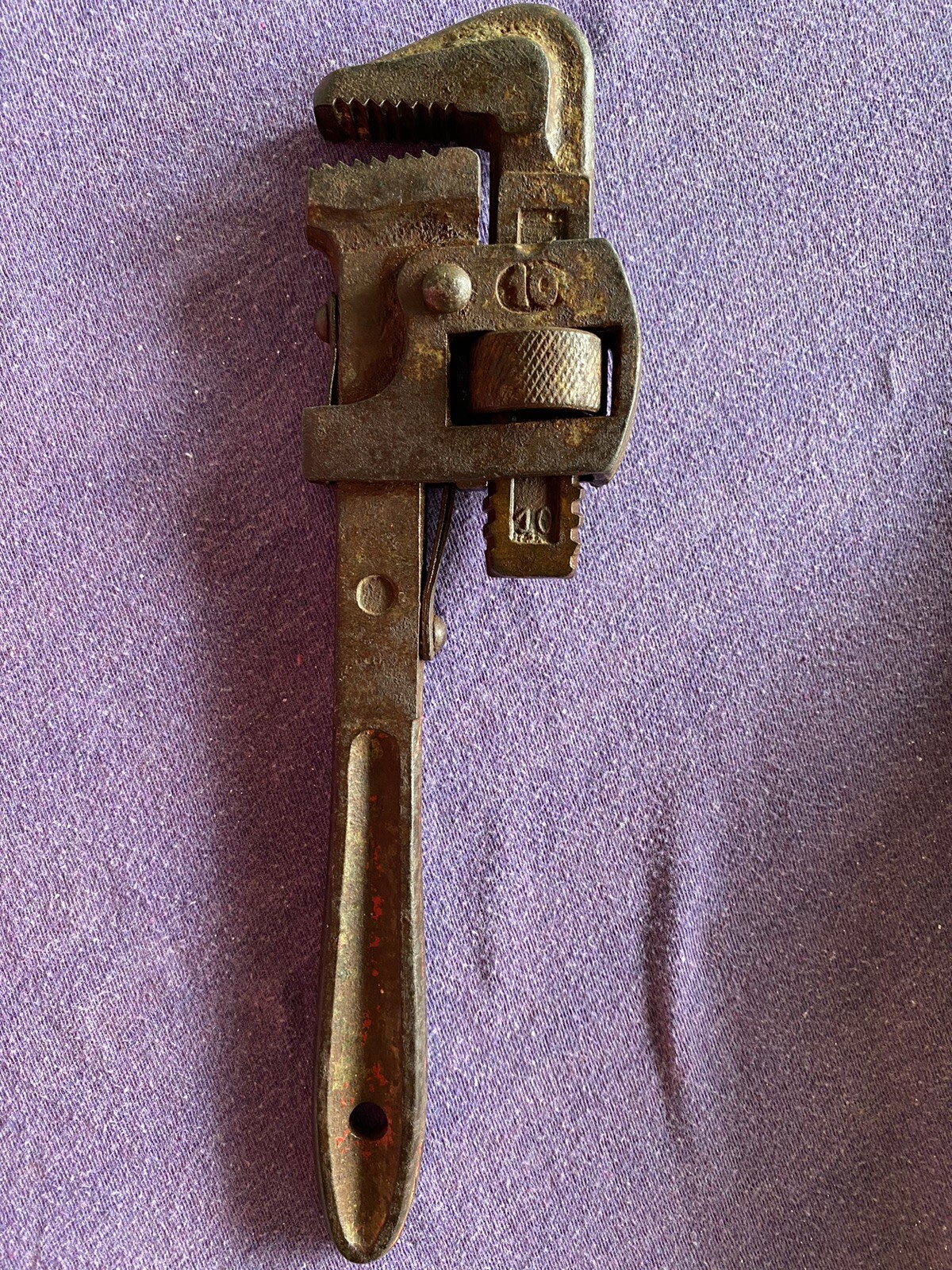 VINTAGE DROP FORGED STEEL NO. 10 PIPE WRENCH