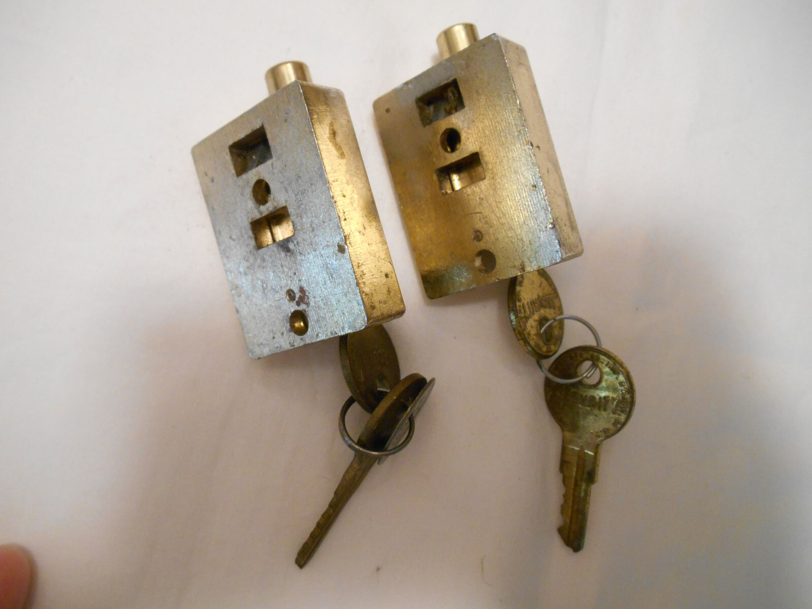 2 Vintage Security Hdwe Co Keyed Window Patio Door Windo Loc Locks w Keys USA