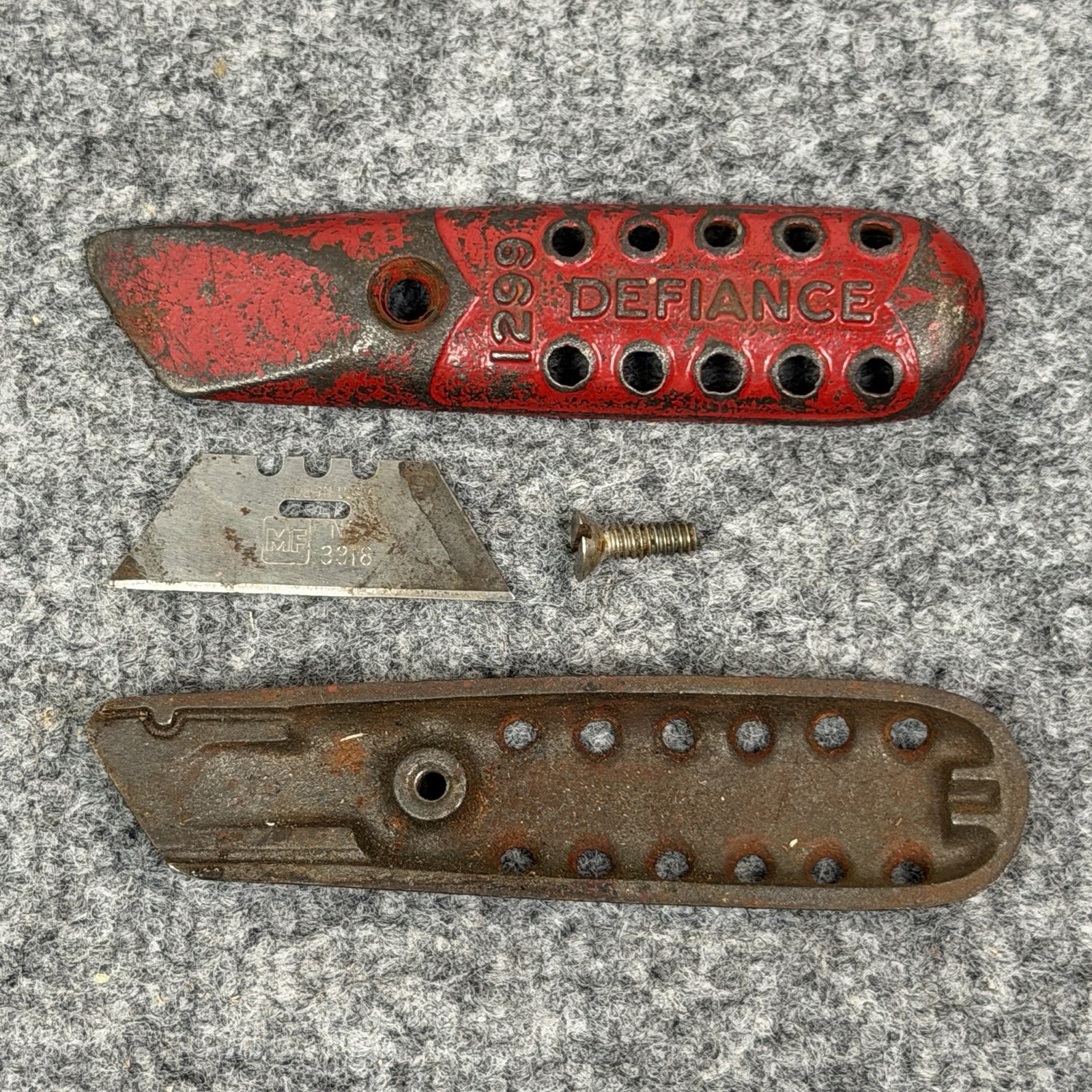 Vintage Defiance 1299 Fixed Blade Utility Knife Red Steel Box Cutter Tool USA
