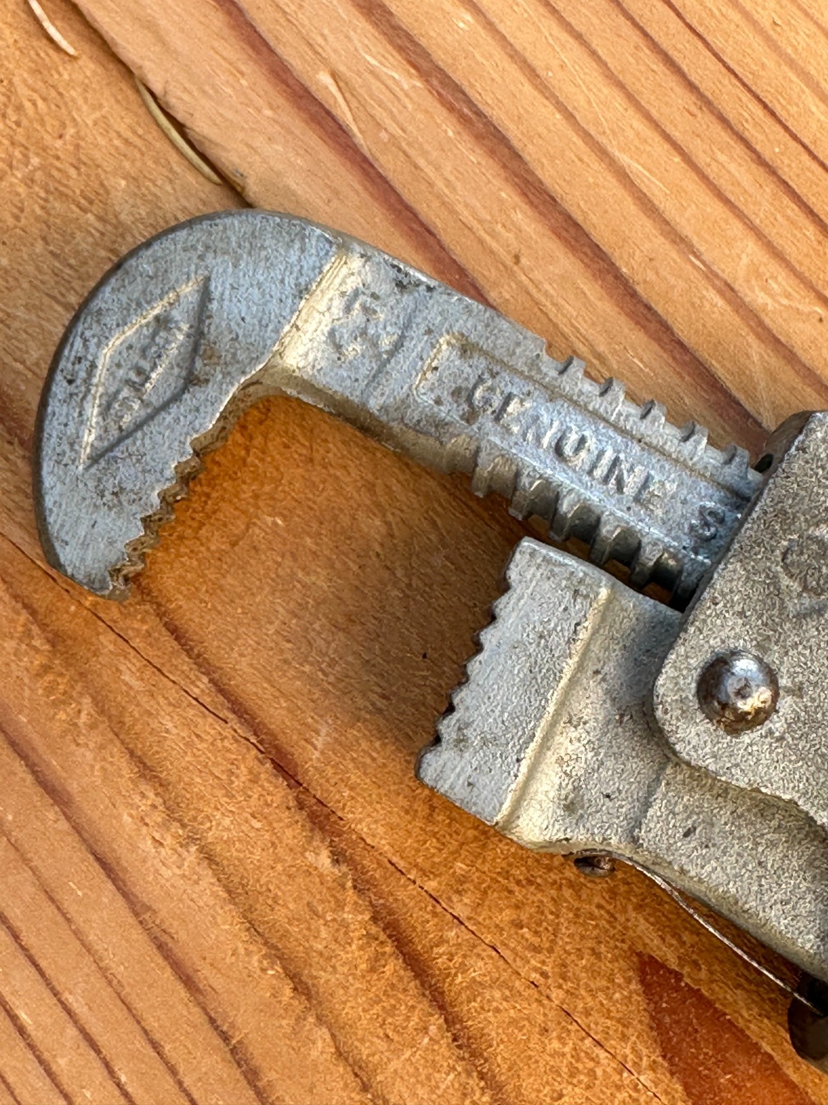 Vintage Walworth Genuine Stillson Pipe Wrench 7″, USA