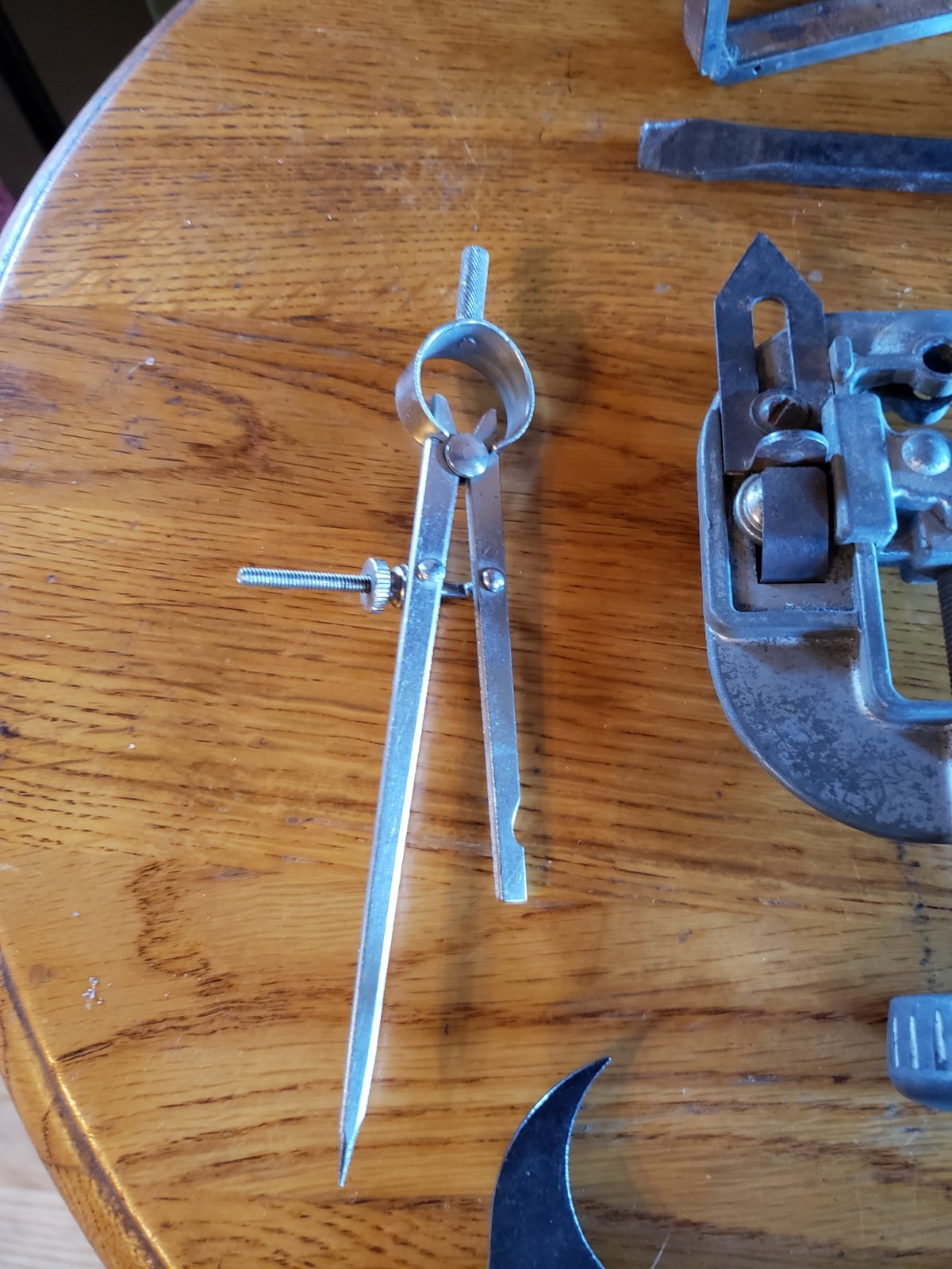 Vintage Lot Of Old Tools Antique Measuring Fold Out Tool Screwdrivers & More