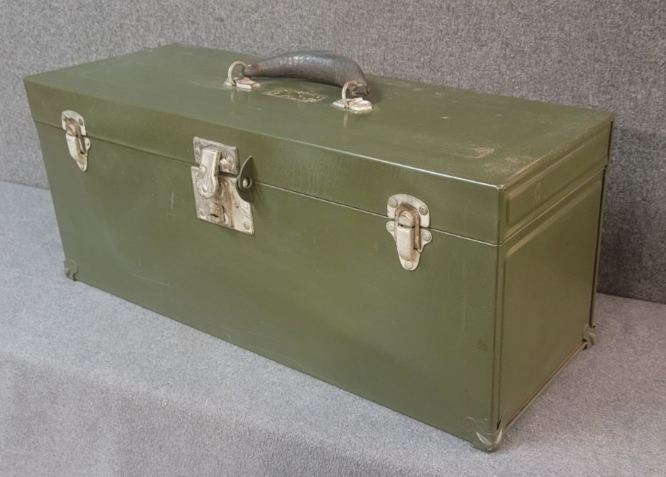 Metal Tool Box Vintage Union Steel Chest Corp Padlock Loops Green Lockbox 22×8″