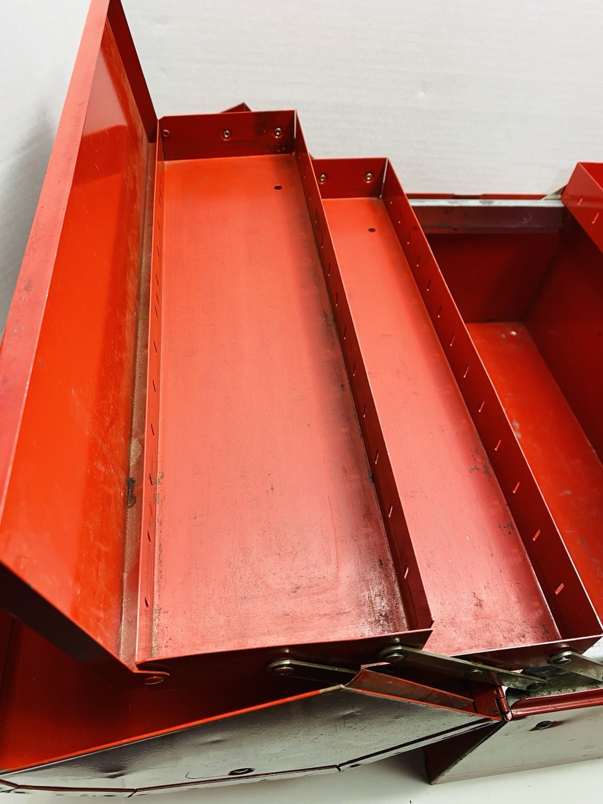 Vtg Blue-Point KRW48A Accordion Cantilever Style Tool Box Made for Snap-on USA