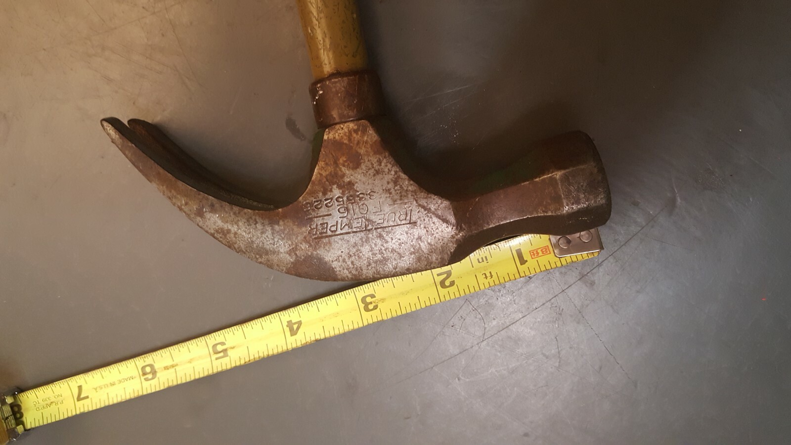 Vtg True Temper Claw Hammer No. FG16 Fiber Glass & Rubber Handle Octagon Neck