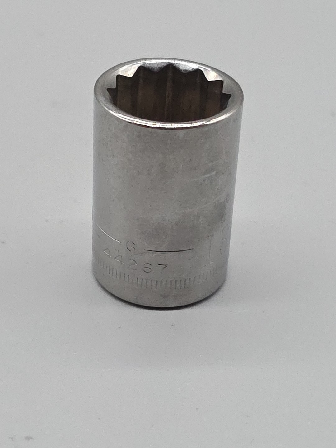 Craftsman 1/2″ Drive Shallow Socket Metric MM 18mm 12pt G- 44267 – USA