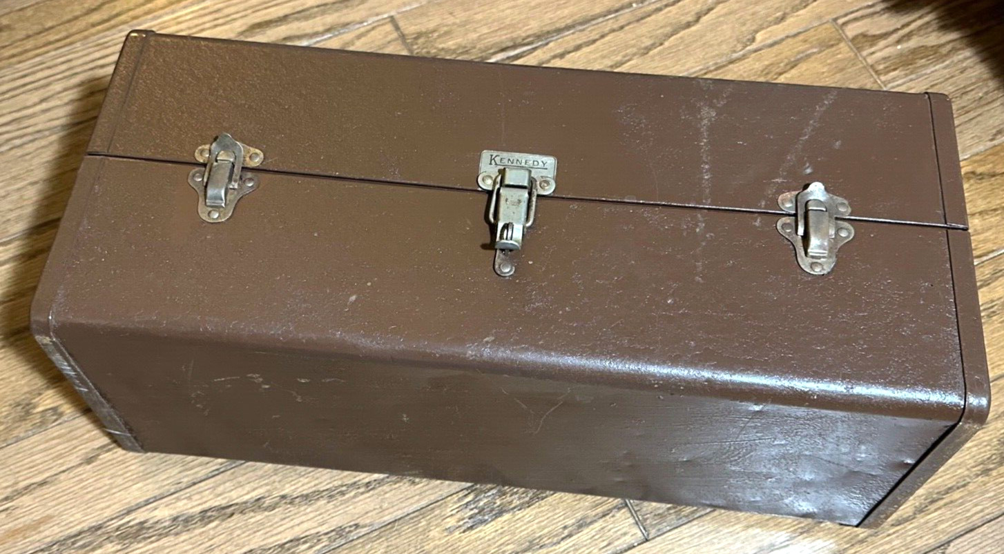 🇺🇸 Vintage Kennedy Kits 2-Tier Brown Metal Tackle Tool Box Latch Fishing Fish
