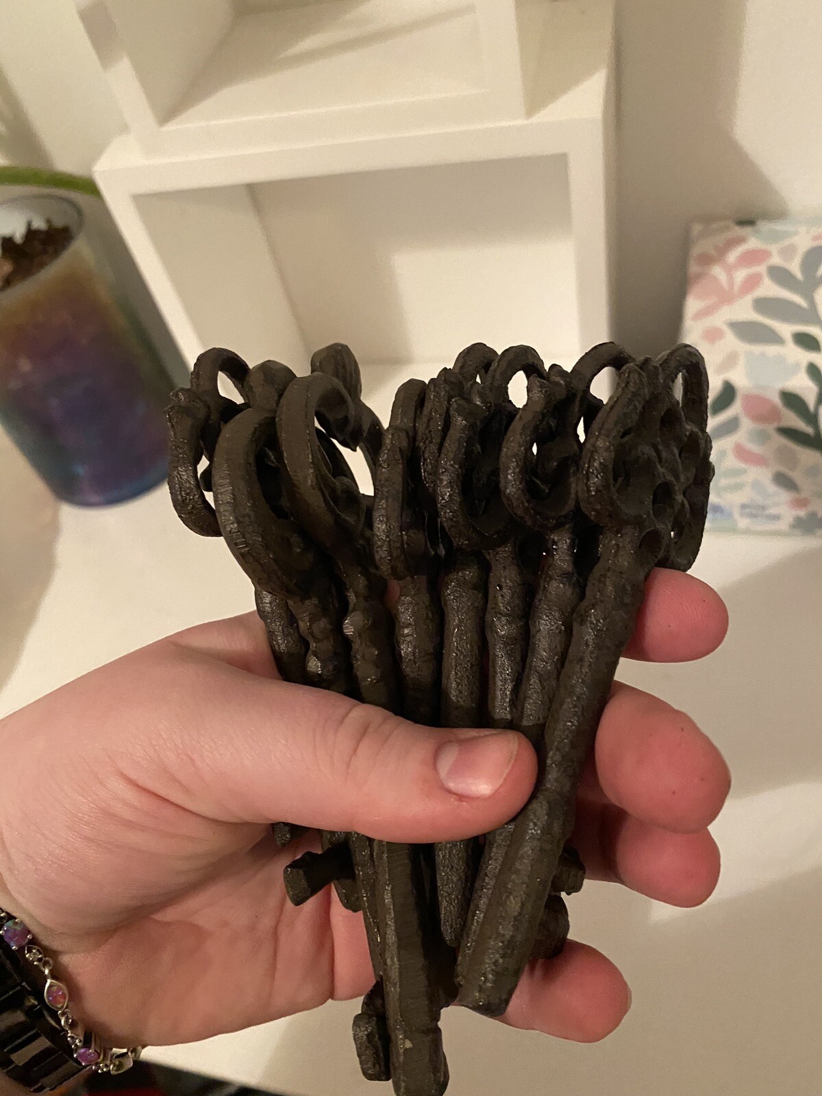 Vintage Cast Iron Keys Skeleton Key Decor Shabby Chic Farm House Lot Of 8