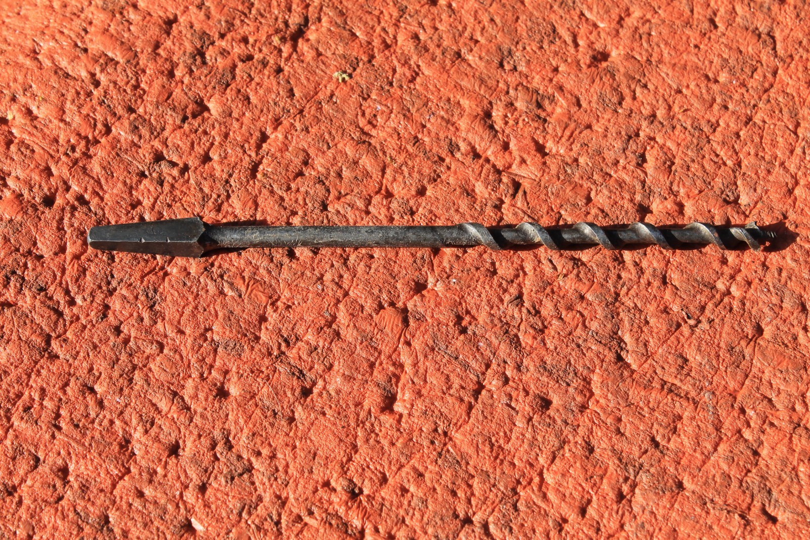 Vintage 10.1 mm Auger Bit Sheffield England No. 6 8.5″ Long tapered square shank