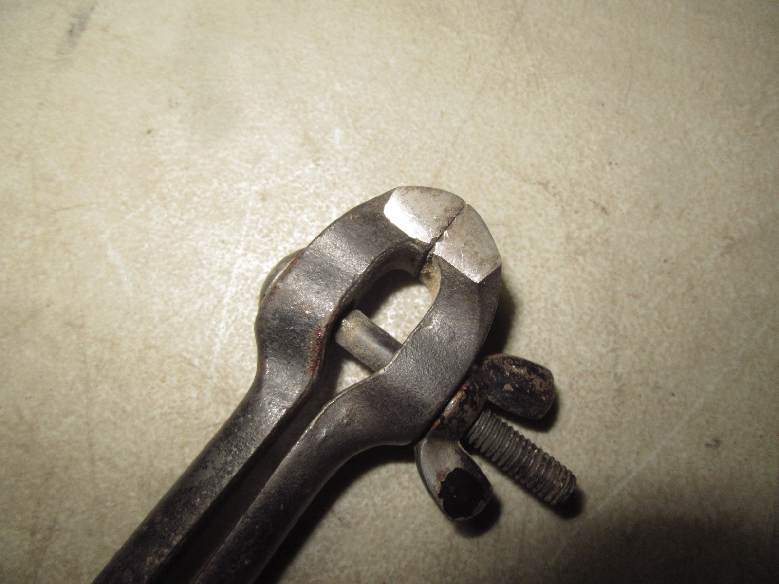 Vintage Millers Falls Co. Spring tension Hand Vise USA Made good user tool