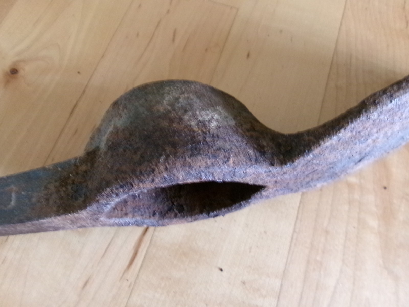 VINTAGE 17″ PICKAXE