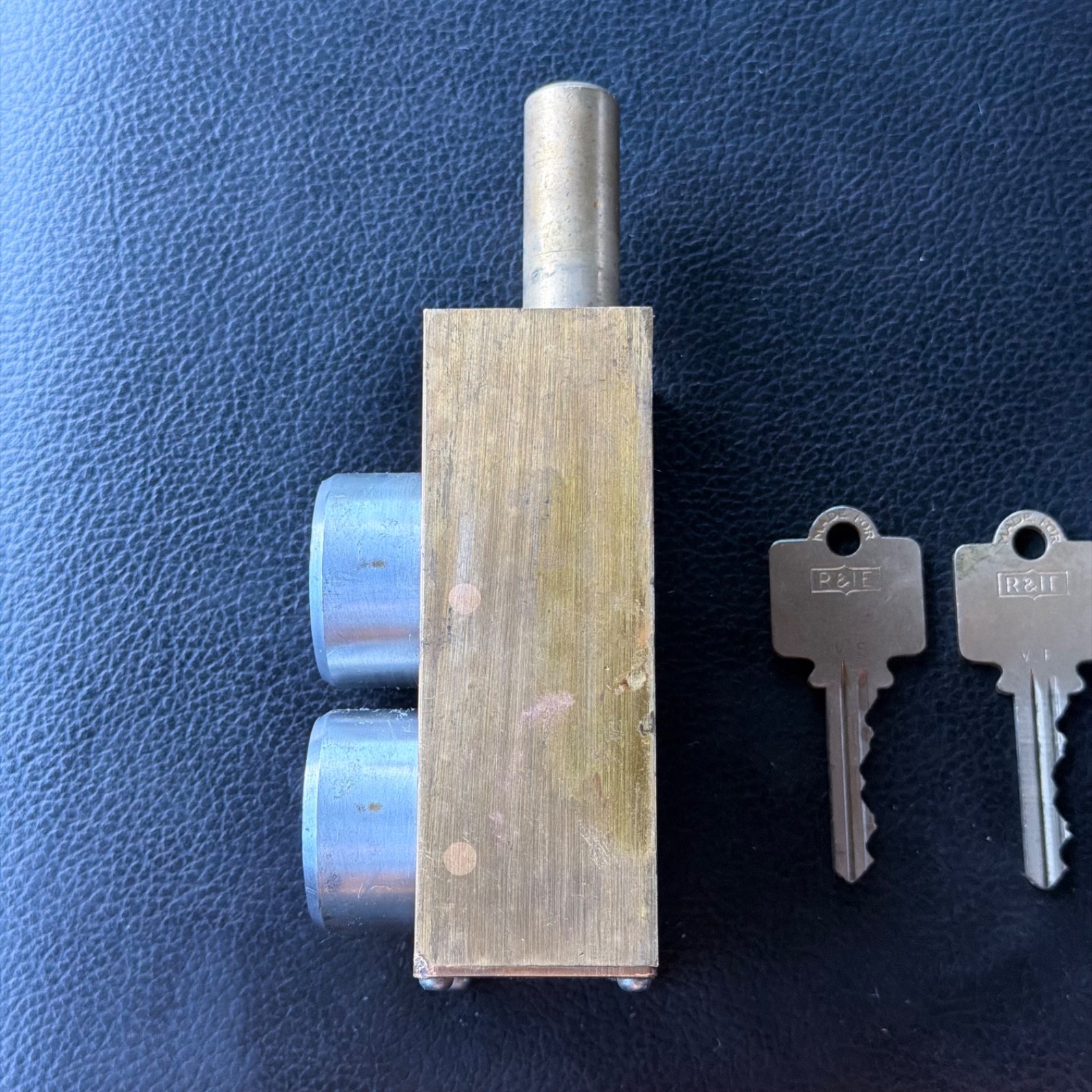 R&E Kirk Interlock KS-5767-L2 Yale RE1202 Trapped Key Lock w/ 2 Original Keys