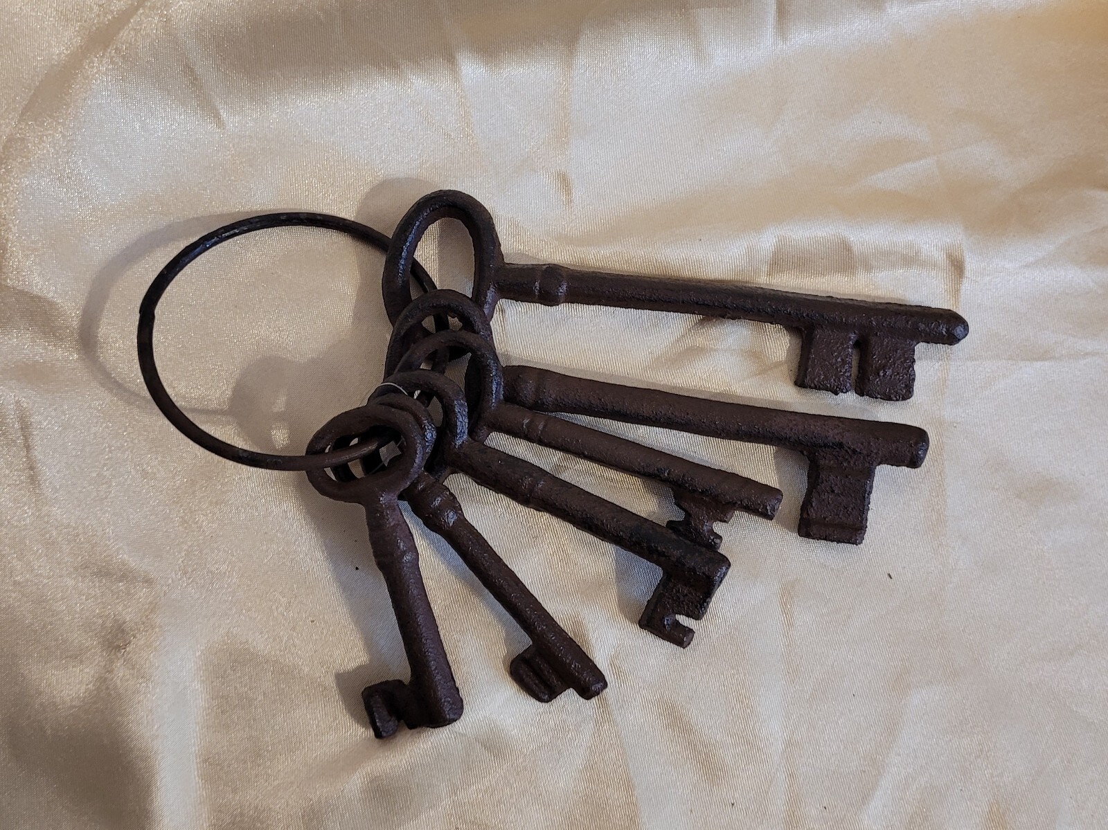 Set of Iron Jailer Keys Old West Vintage Style Antique Finish -6 Key Set W/Ring