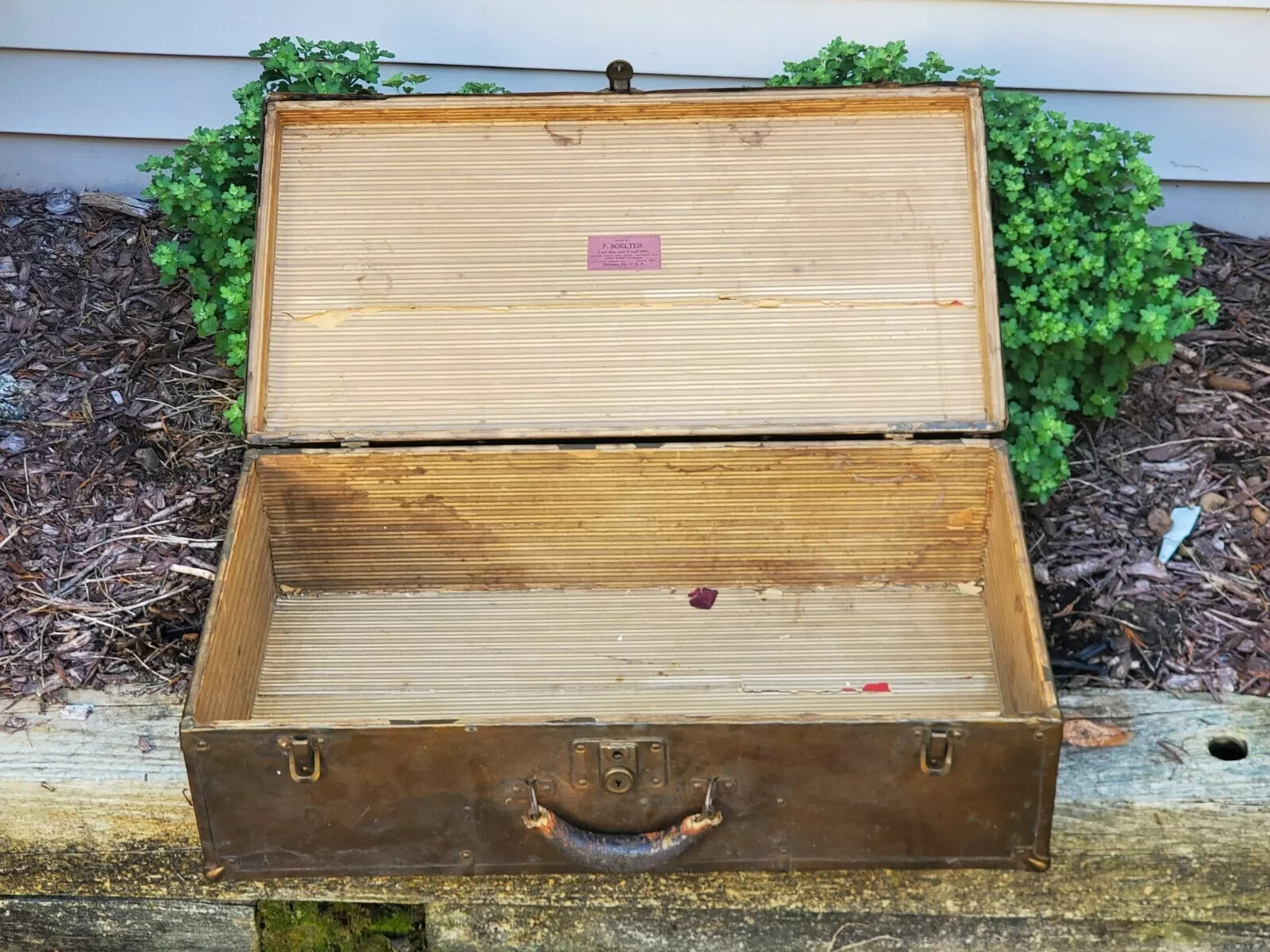 BOELTER Toolbox Trunk Storage Box Suitcase Vintage 13.75x26x8 Steel Covered Wood