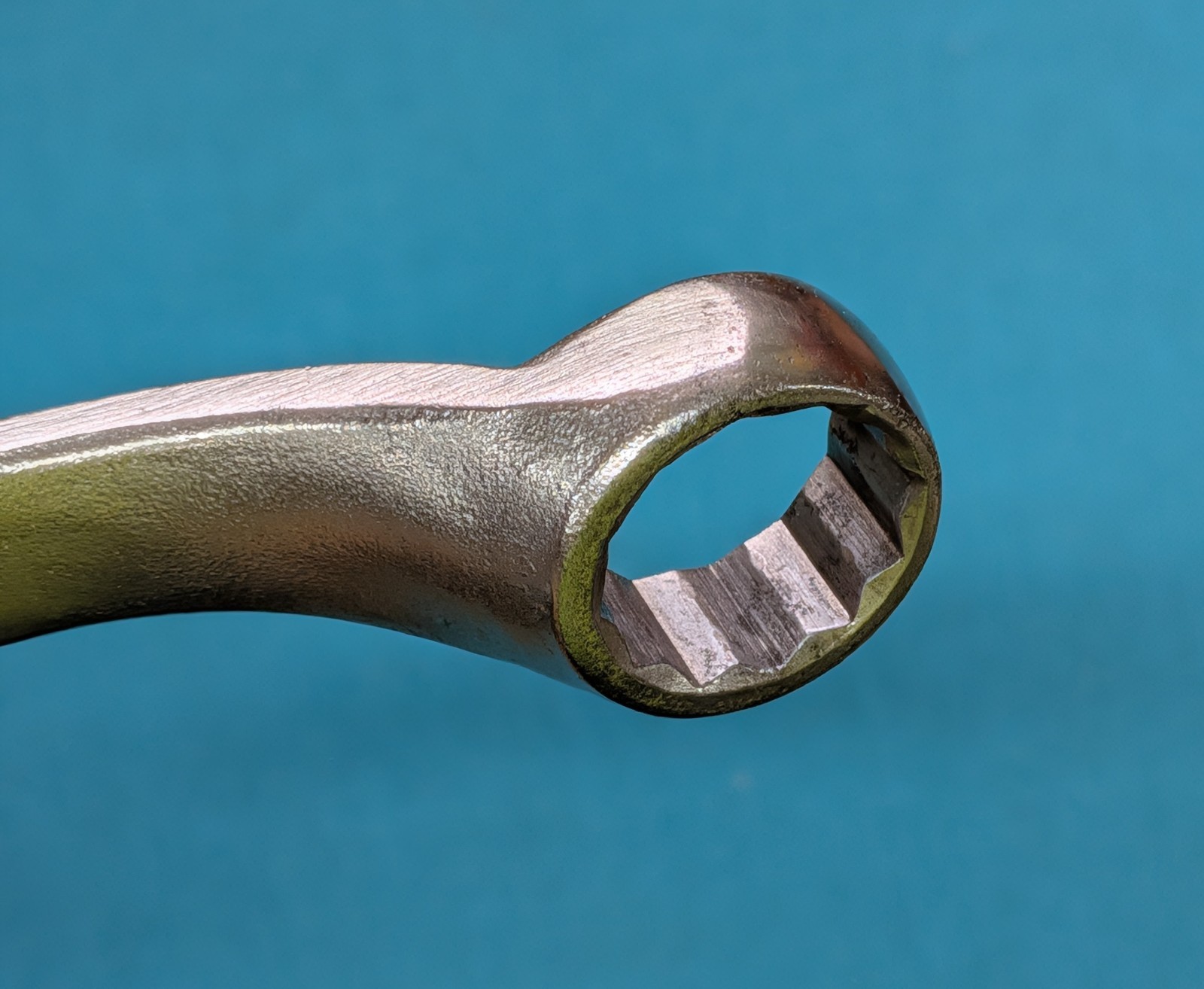 VULCAN USA 12-pt. No. 8027A Offset Double Box End Wrench 11/16″ x 5/8″ x 10-1/8″