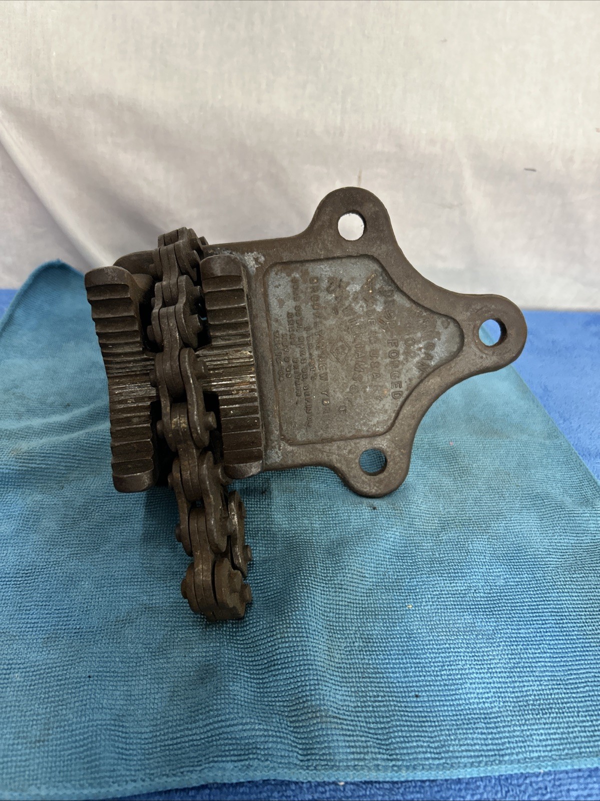 J.H. Williams & Co. Vulcan No. 2 Chain Pipe Vise 1903 Era