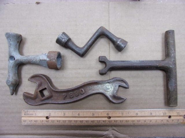 antique farm tool lot Muelle IH Buckeye and unk