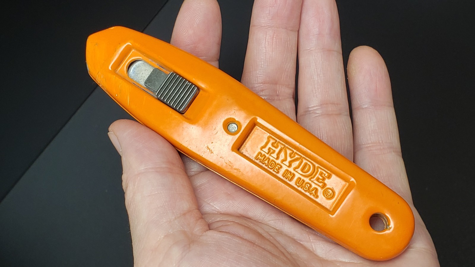 HYDE Orange Spring Assisted Retractable Utility Knife, Box Cutter, 3 Blades