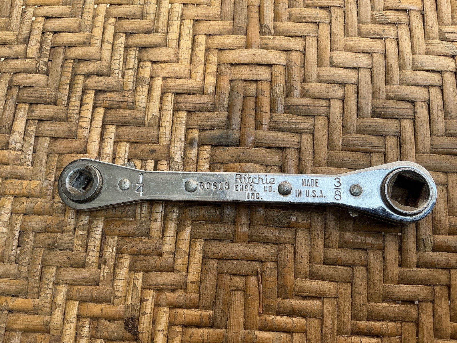 Vintage Ritchie 60613 Engr. Co. Inc 3/16″ 1/4″ 5/16″ 3/8″ Ratcheting Wrench USA.