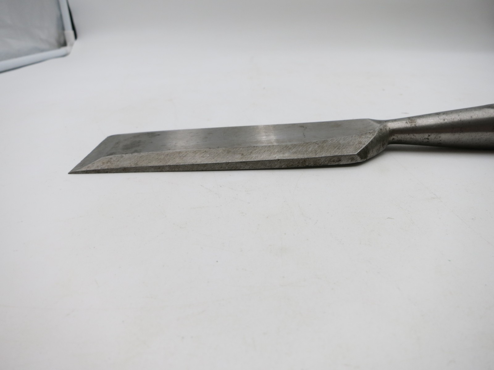 MEPHISTO 23 TWO INCH SLICK CHISEL SOLID STEEL