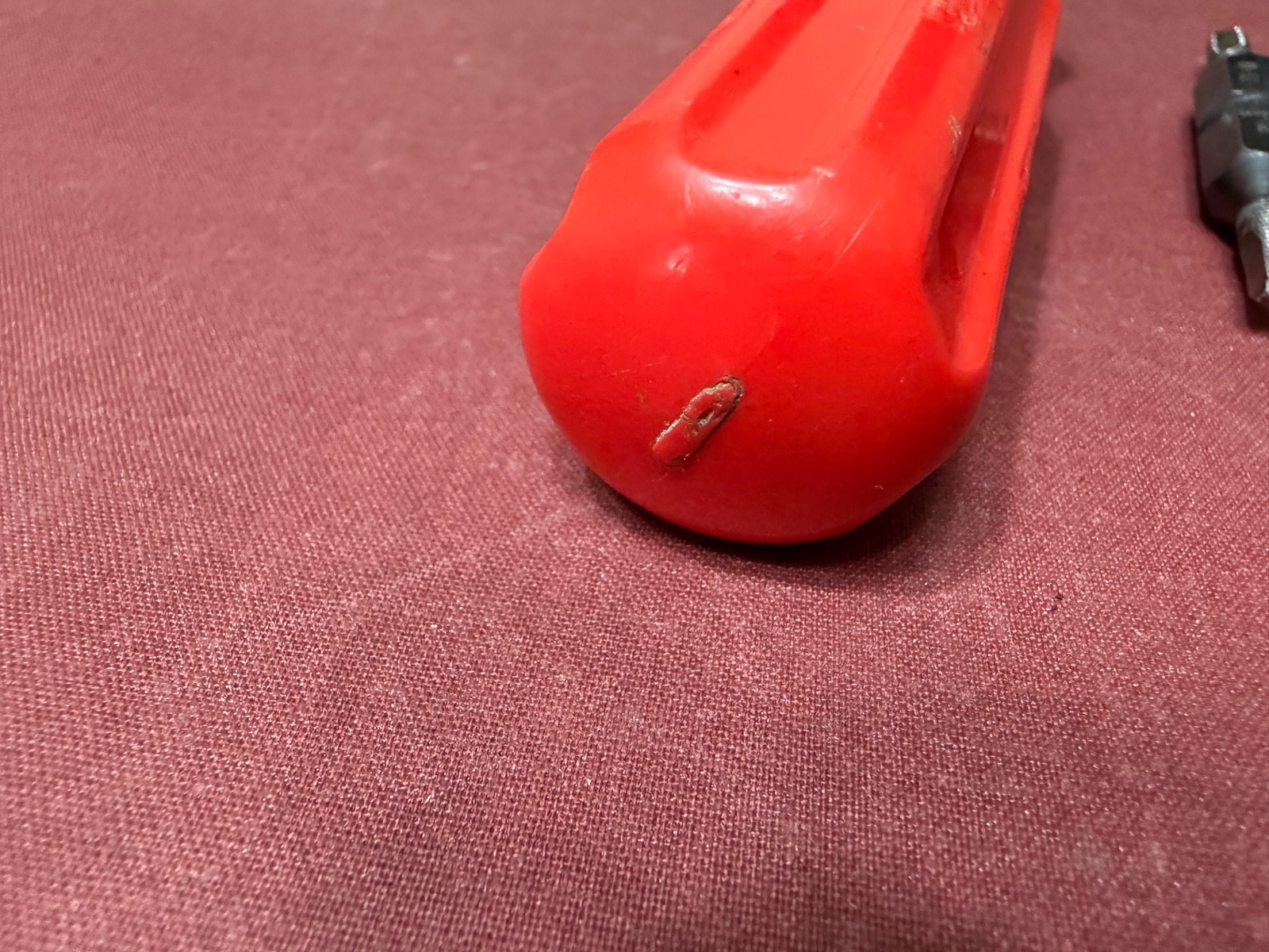VINTAGE J.A. SEXAUER 4 IN 1 Thread Cleaning Red Screwdriver, White Plains, N.Y.