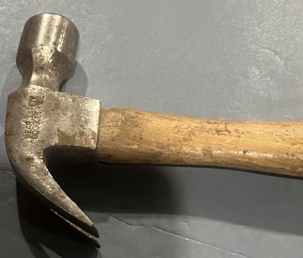 LITTLE USED VAUGHAN CLAW HAMMER w/ORIGINAL HANDLE-VINTAGE HAND TOOL