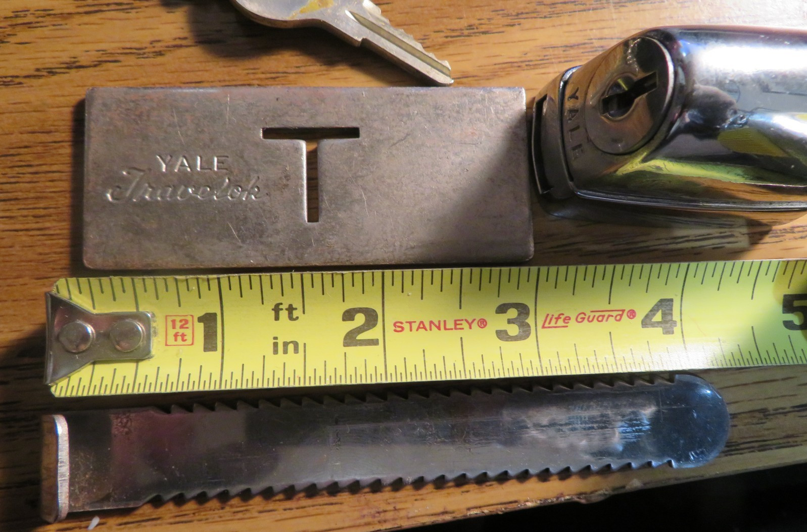 Vintage Yale “TRAVELOK” Portable Security Travel Lock 2 Keys & Red Leather Case