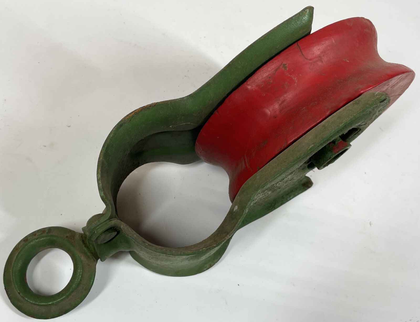 Vintage Cast Iron Green & Red Painted 11″ Single 5.5″ Sheive Farm Barn Pulley