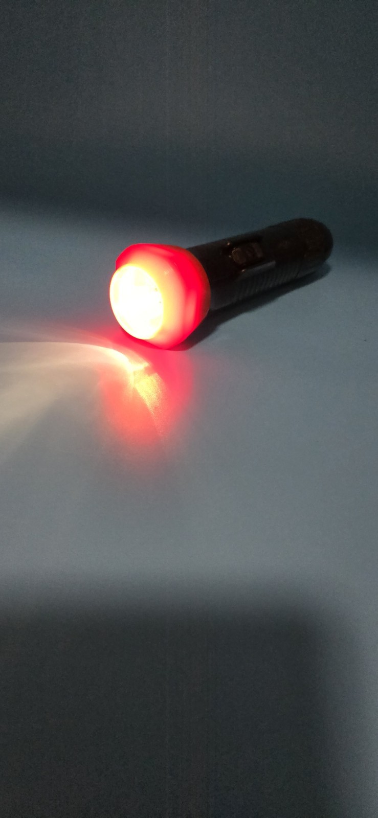 Vtg. Eveready Black/Red Industry Safety Flashlight 8″ 1259 USA, New Old Stock