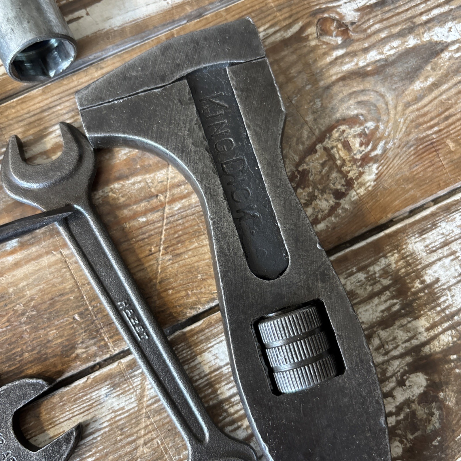 JOBLOT OF VINTAGE CLASSIC CAR MOTORCYCLE GARAGE TOOLS