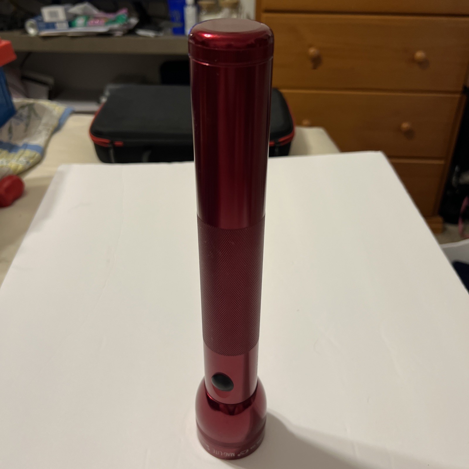 MagLite Vintage Flashlight Red takes 3D Batteries. Model D3049779603