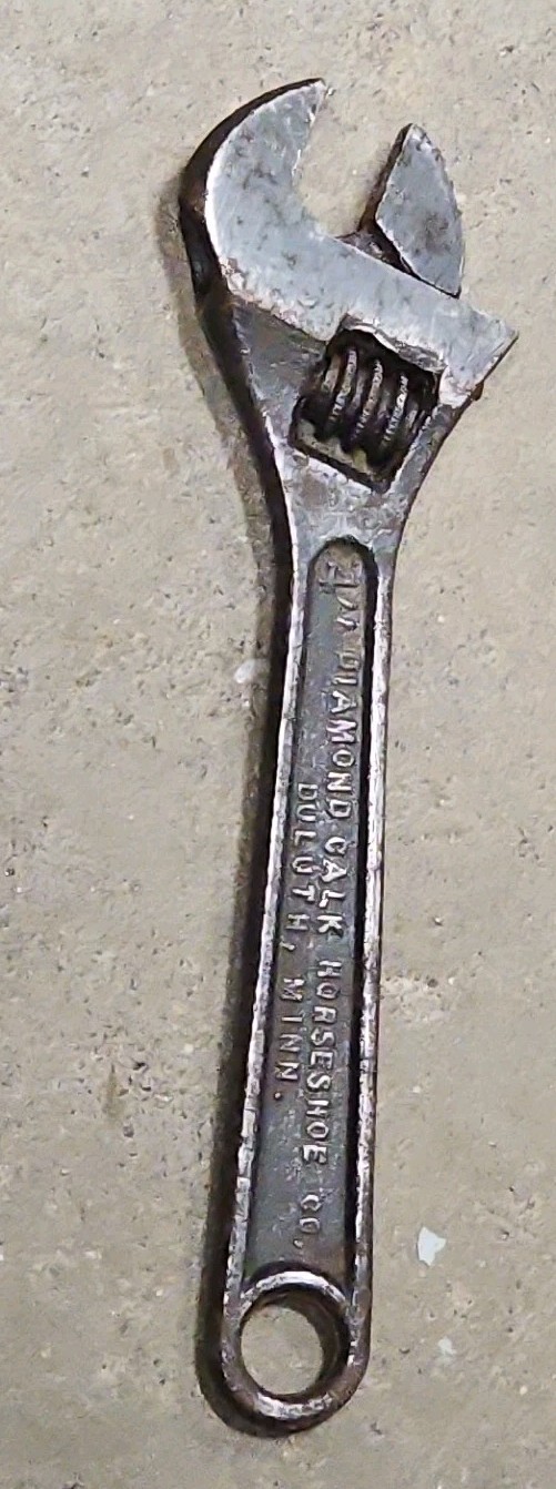 Vintage Diamond Calk & Horseshoe Co. 4″ Adjustable Crescent Wrench DIAMALLOY USA