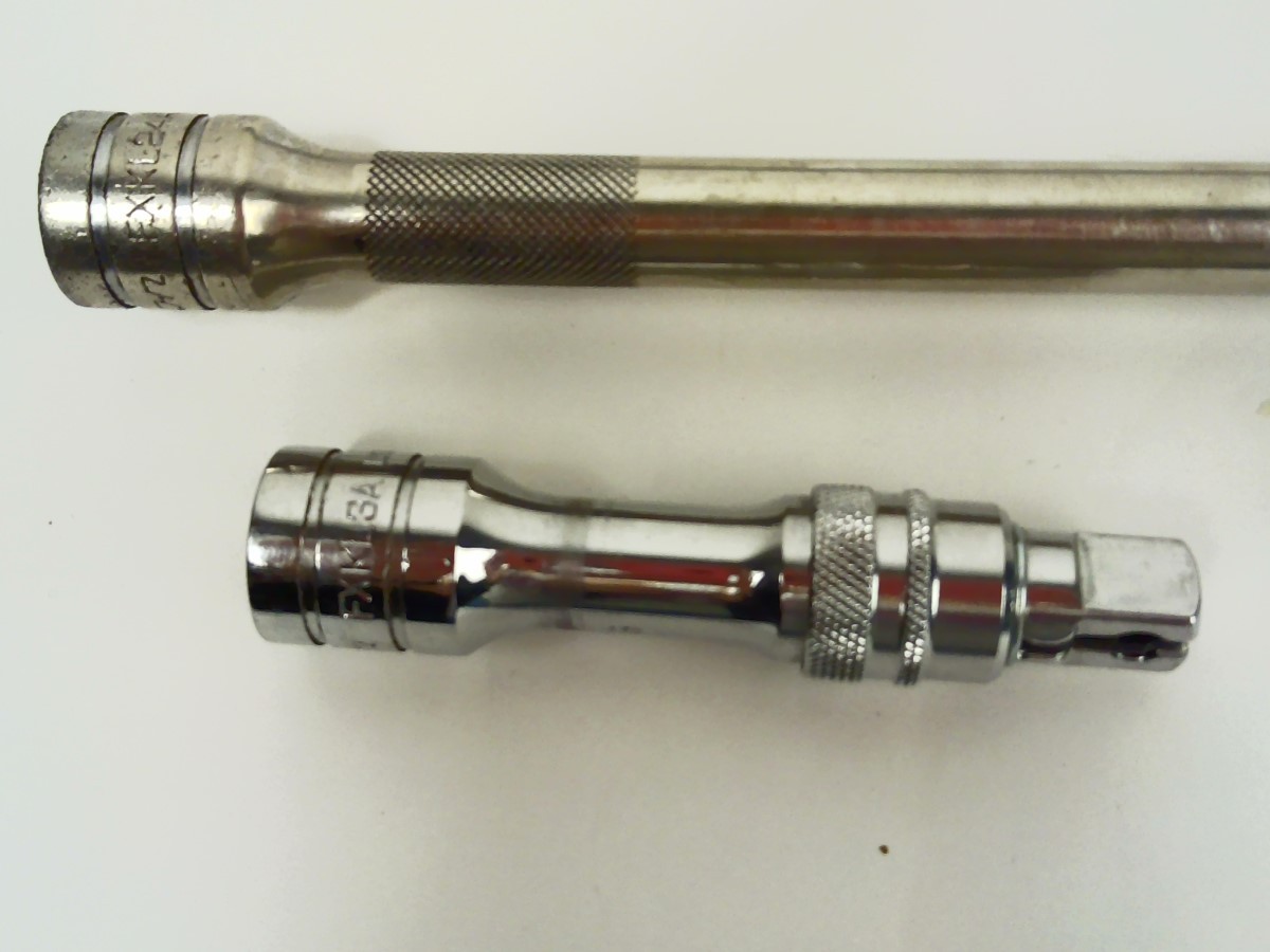 SNAP-ON 4 pc 3/8″ Drive Quick-Release Locking Knurled Extension Set (EC1044138)