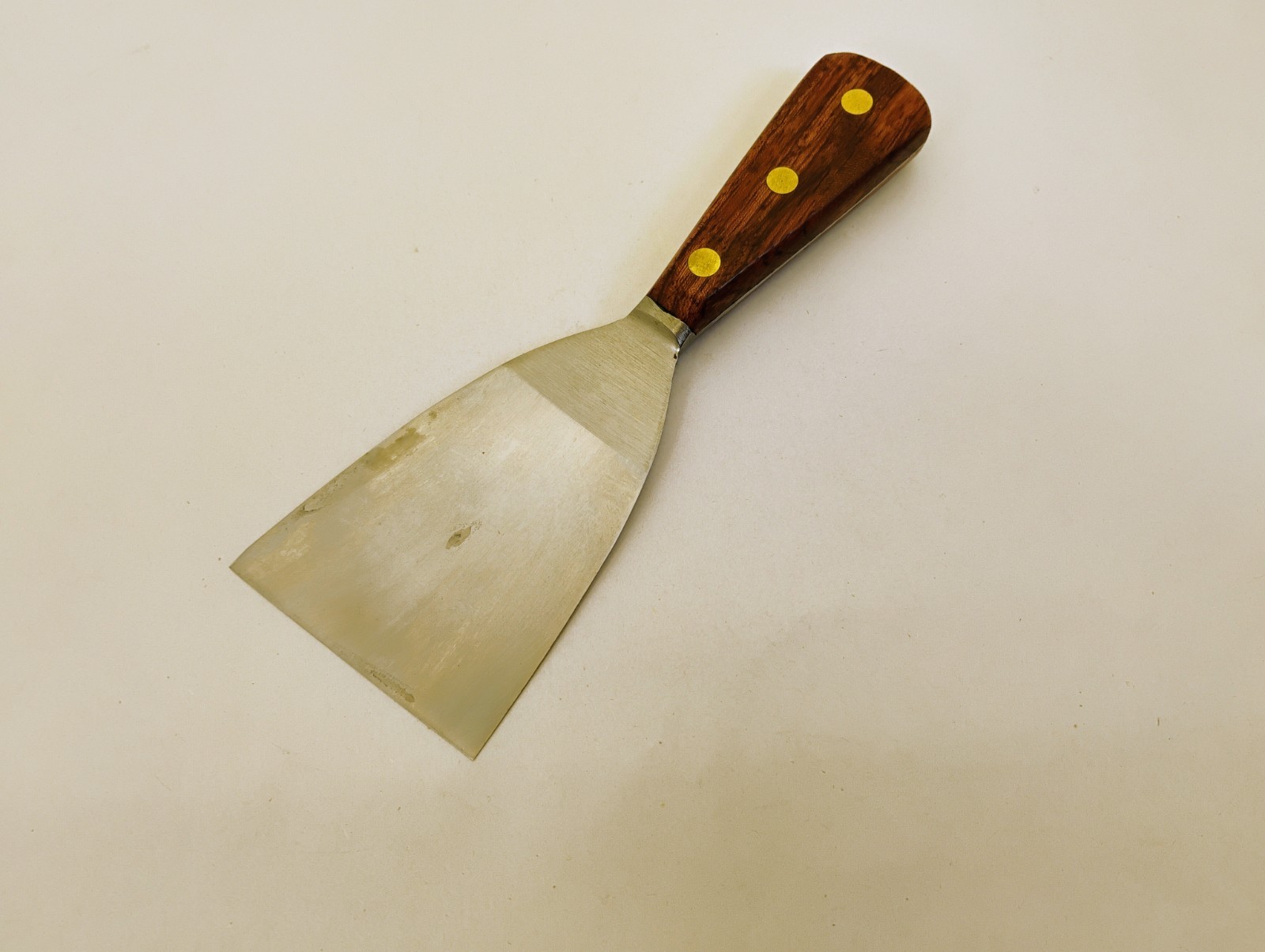 Vintage Russell USA 3″ High Carbon Scraper Full Tang Forged Brass Rivets NOS