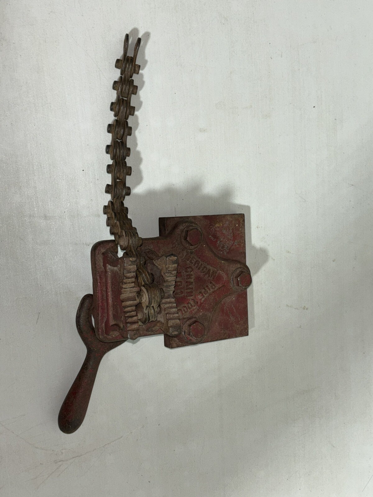 Vintage American Pipe Tool Co. Chain Vise No. 1 Chicago USA AND MOUNTING PLATE
