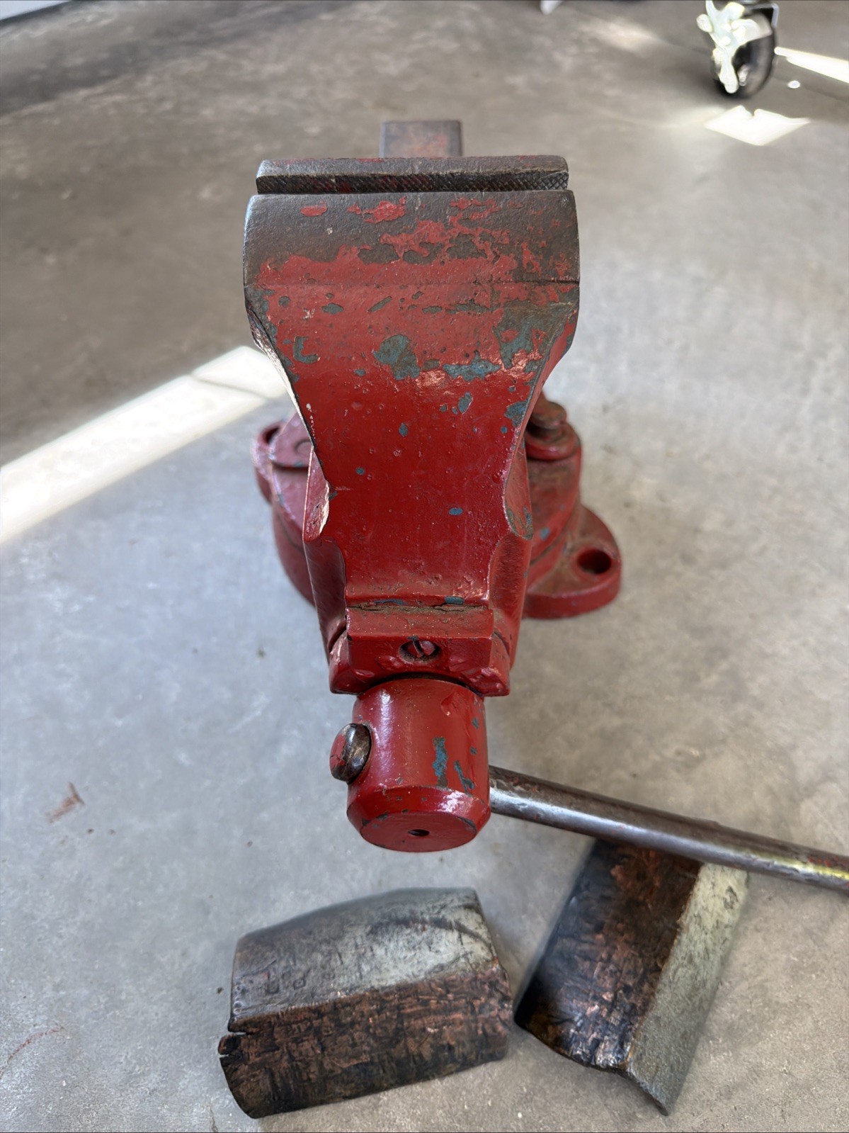 The Chas Parker Co 4” No. 974 USA PAT 1930 Swivel Base Bench Vise !LOOK!