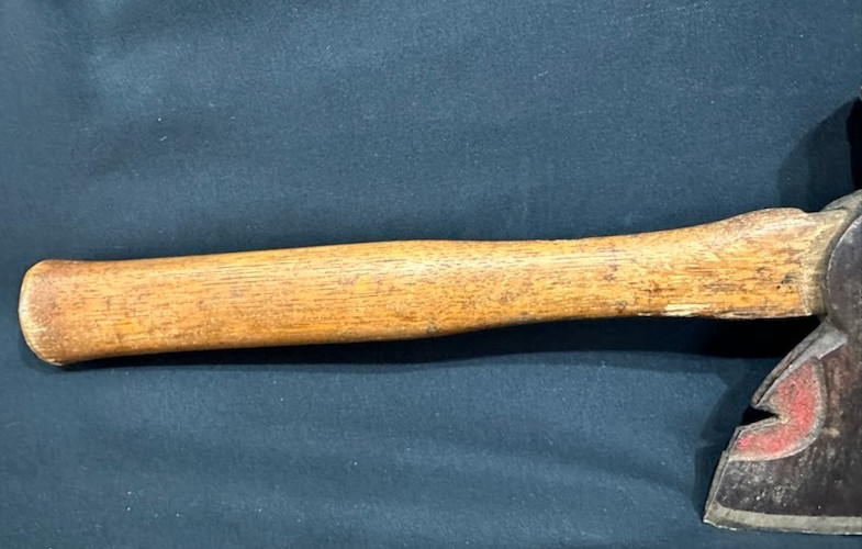 Vtg Hatchet with Octagon Hammer Head Carpenter’s Hatchet with Nail Puller