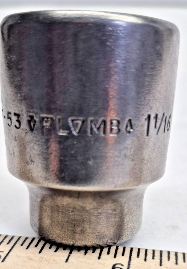 Vintage Plvmb 1/2 ” drive , 1-1/16″ , 12 point socket, WF-53