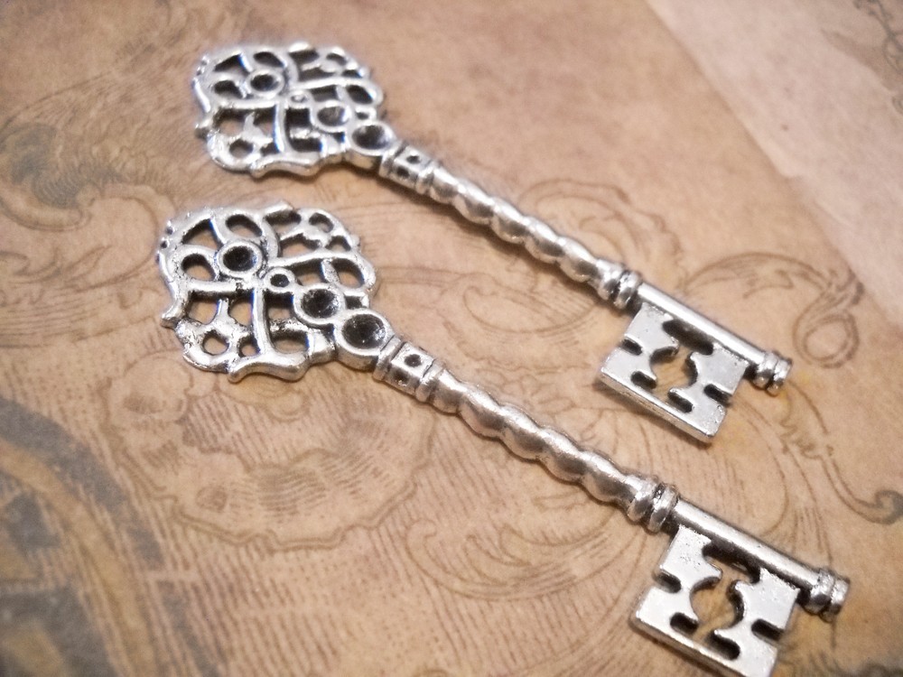 2 Large Skeleton Keys Pendants Steampunk Keys Antiqued Silver 68mm