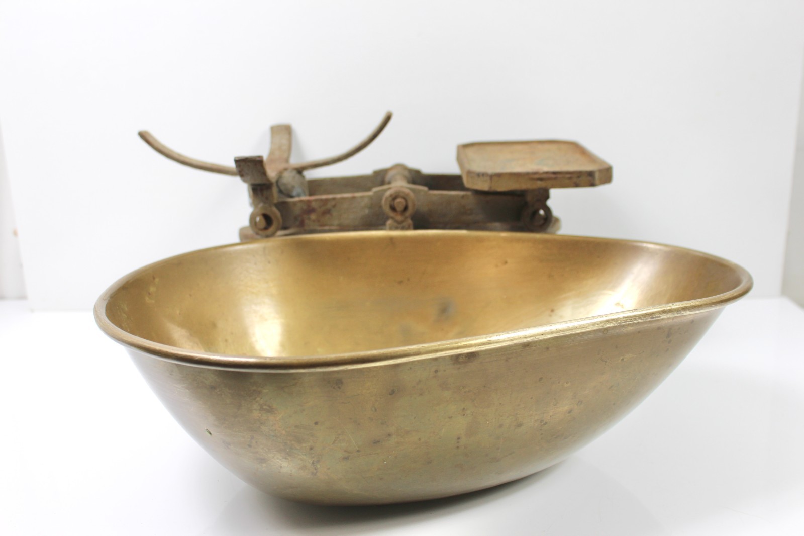 Antique 14lb Cast Iron Grocer’s Balance Scale Large Brass Bowl c.1910–30b Rare